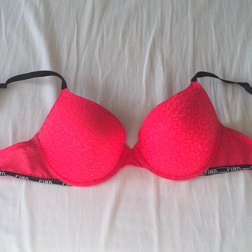 Hot pink, cheetah print bra